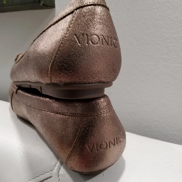 Vionic Debbie Leather Size 8,5