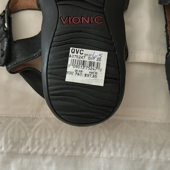Vionic Leather Adjustable‎ T-Strap Sandals - Lupe
