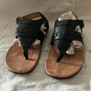 Vionic Leather Adjustable‎ T-Strap Sandals - Lupe