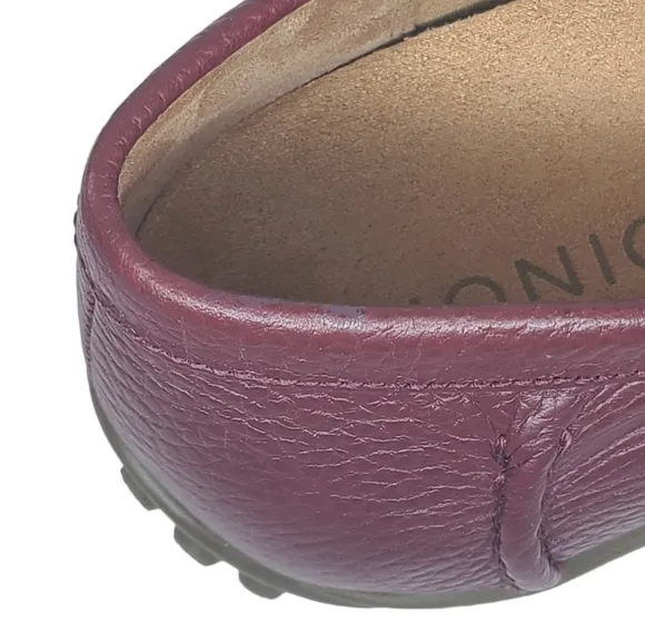 Vionic Marcy Moccasin Loafers Port Size 7.5 NWOB