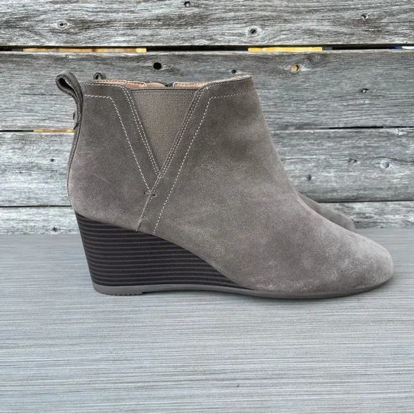 Vionic Paloma Wedge Ankle Boots