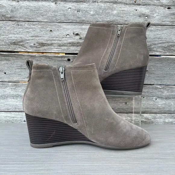 Vionic Paloma Wedge Ankle Boots
