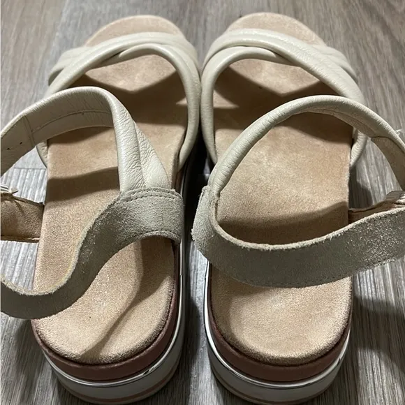 Vionic Pheonix Reyna Women's Slide Adjustable Strap Sandal Cream 10