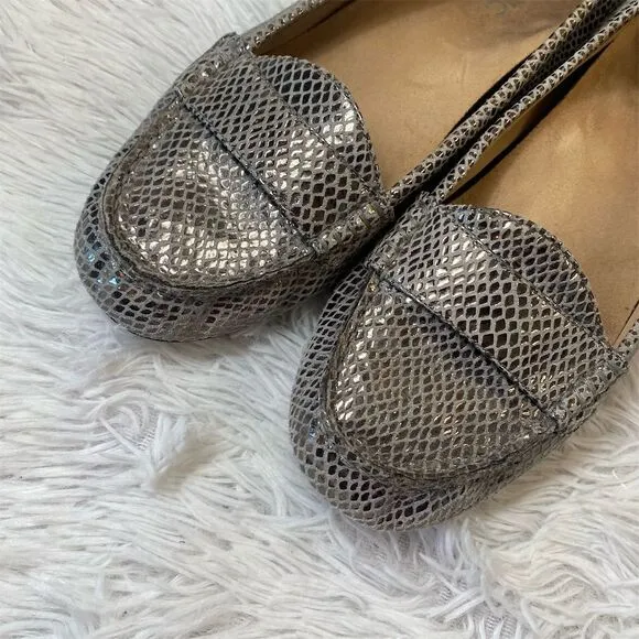 Vionic Women's Loafers Size 9 Gray Snakeskin Print Slip On Flats