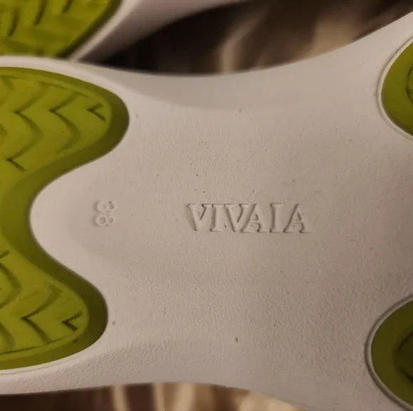 VIVAIA Izabel Sneaker Flats - Size 38/US 7-7.5