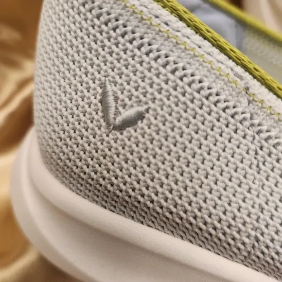VIVAIA Izabel Sneaker Flats - Size 38/US 7-7.5