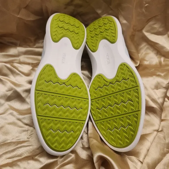VIVAIA Izabel Sneaker Flats - Size 38/US 7-7.5