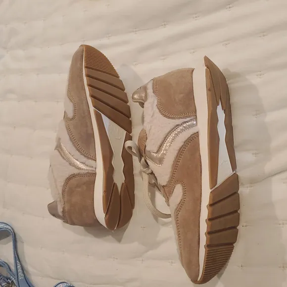 Voile Blanche - Julia Suede/Metallic Fur Sneaker in Brown &amp; Beige