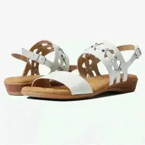 Walking Cradles Corbin White perforated Sandals 8.5 New