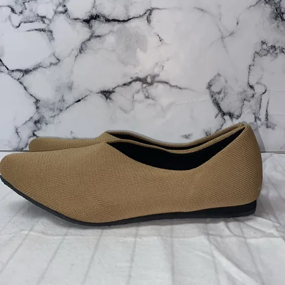 WAPS Women Camel Mustard Yellow Slip-On Flats, Cushioned Lightweight Flats,Size9