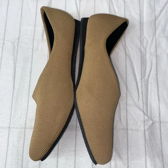 WAPS Women Camel Mustard Yellow Slip-On Flats, Cushioned Lightweight Flats,Size9
