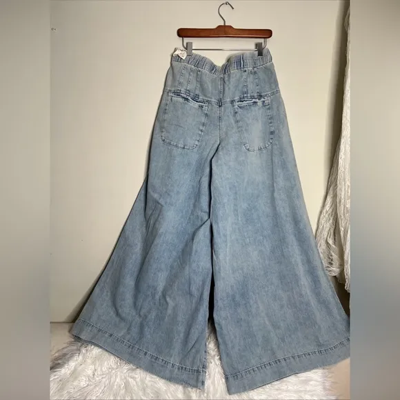We The Free People Forget Me Knot Pull-On Pleated Yoke Wide Leg Jeans