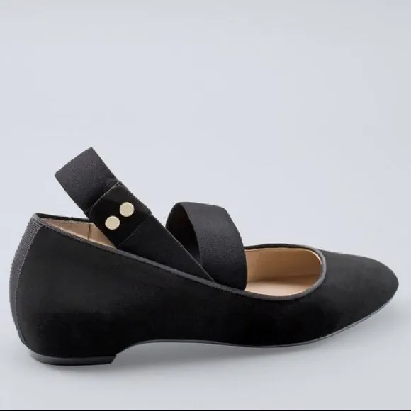 WHBM MODERN BALLET FLATS
