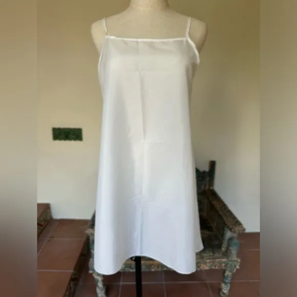 White Embroidered dress with ITALIA IS LOVE design featuring highlights of Italy