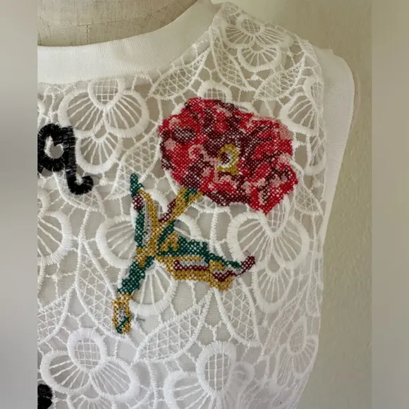 White Embroidered dress with ITALIA IS LOVE design featuring highlights of Italy