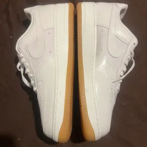 White Sneakers with Textured Design and Gum Sole