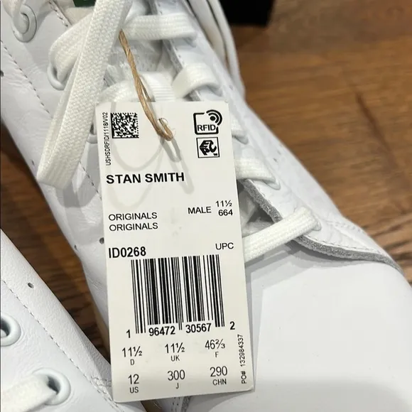 White Stan Smith Adidas Sneakers with Green Accents