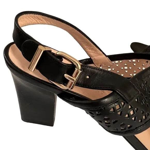 Womens AQUATALIA Black Leather Buckles Ankle Strap Heels Sandals Size 10 M
