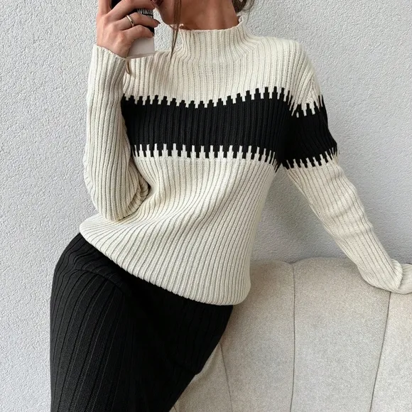 Women's Contrast Color Half Turtleneck Sweater Two Piece Set
