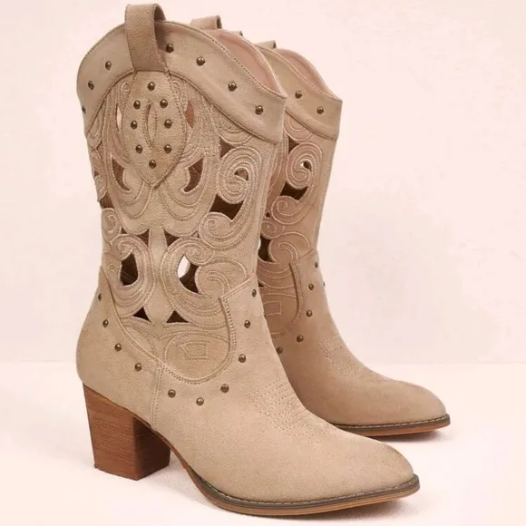 Women's Fashionable Mid-Calf Boots Suitable For Vacation