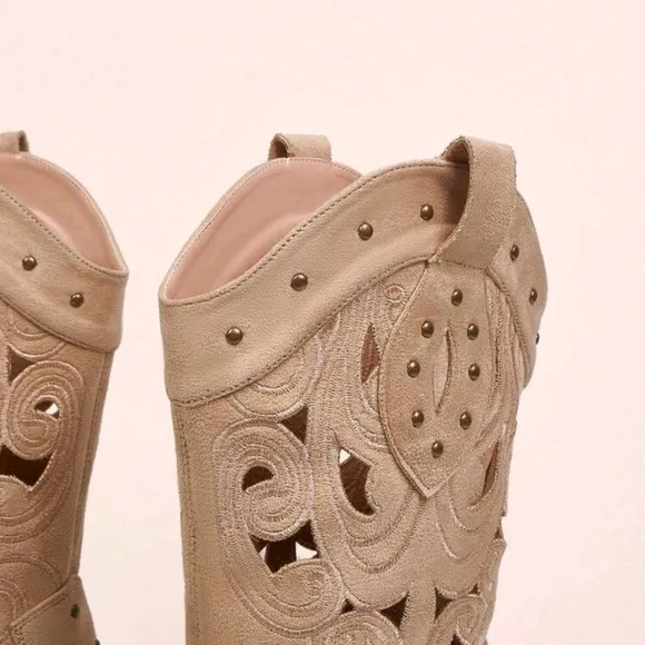 Women's Fashionable Mid-Calf Boots Suitable For Vacation