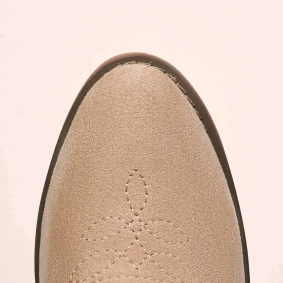 Women's Fashionable Mid-Calf Boots Suitable For Vacation