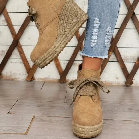Women's Fashionable Solid Color Woven Bottom All-Match Increasing Height Boots