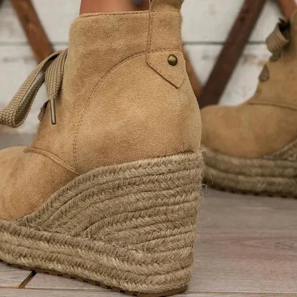 Women's Fashionable Solid Color Woven Bottom All-Match Increasing Height Boots