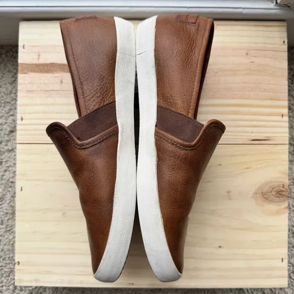 Women's Frye Dylan Leather Slip-On Sneakers Size 8.5M Brown Flats Shoes