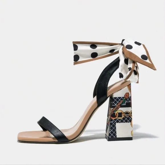 Women's High-Heeled Spring/Summer Fashionable Camel Sandals, Chunky Heel Square