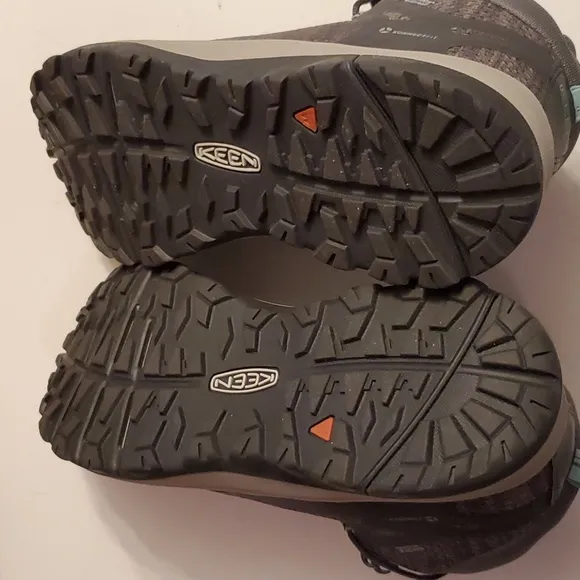 Women's keen terradora ll mid waterproof  boots new.