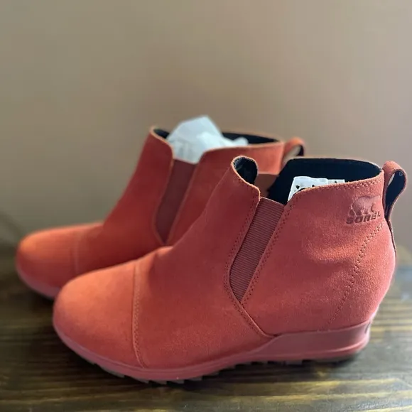 Women's Sorel Evie Pull on Booties Warp-red Suede Ankle Boots Size 10.5