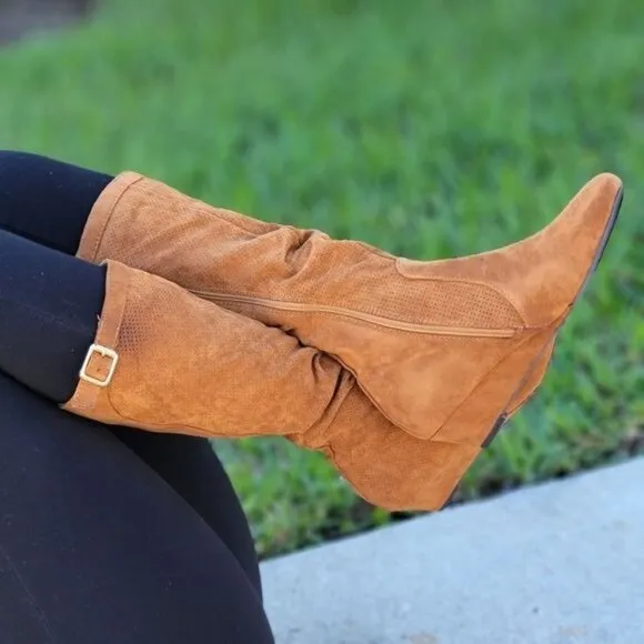 Women's Tan Wrinkle Finish Calf Length Pull On Boots Rounded Toe