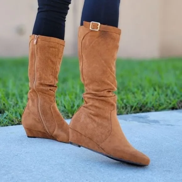 Women's Tan Wrinkle Finish Calf Length Pull On Boots Rounded Toe