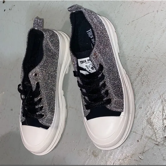 Women's True Religion Sneakers, Silver, Size 7.5