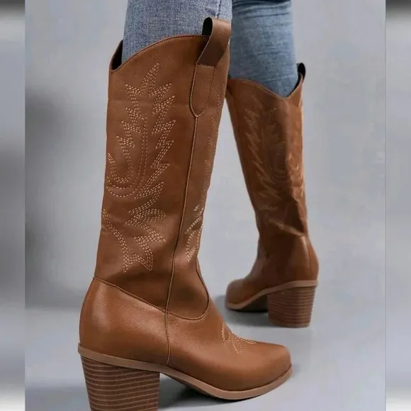 Women's Vintage Western Embroidered Boots
