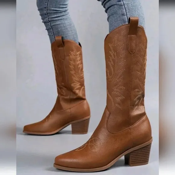 Women's Vintage Western Embroidered Boots
