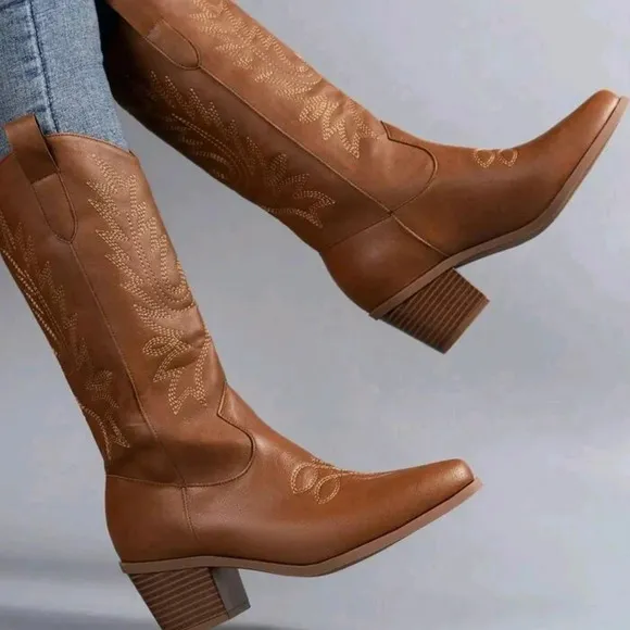 Women's Vintage Western Embroidered Boots