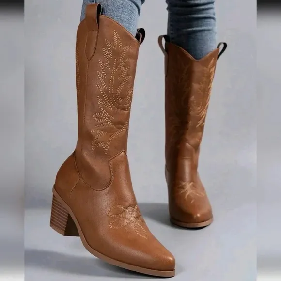 Women's Vintage Western Embroidered Boots