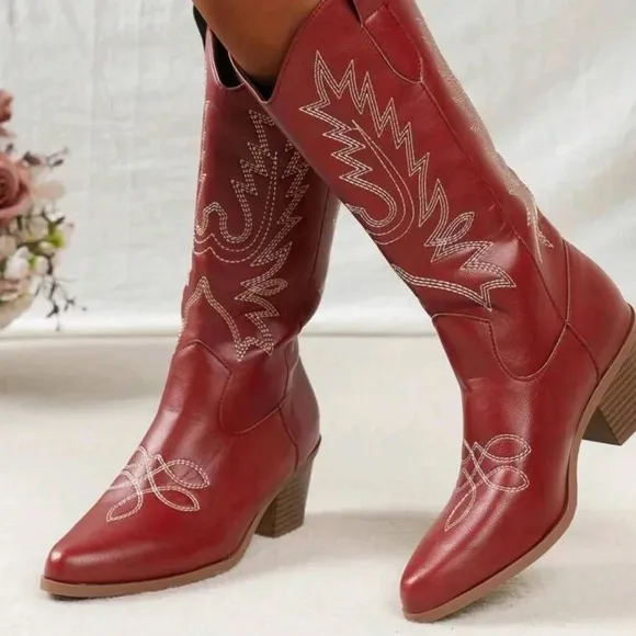 Women's Western Embroidered Vintage Boots With Block Heel, Mid Calf, V-Cut