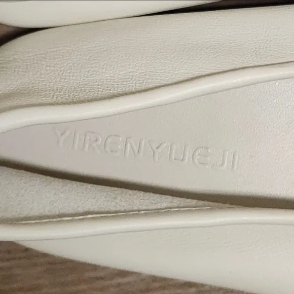 Yirenyueji Retro Mary Jane Minimalist Round Toe Flats In Ivory Slip Ons Size 37