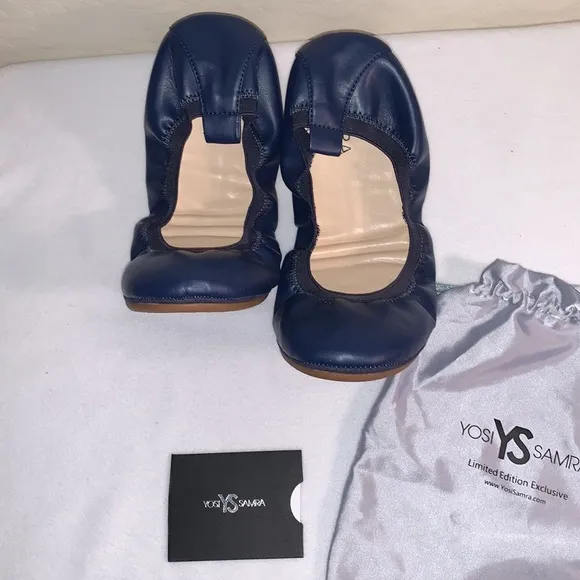 YOSI SAMRA SIZE 10 BRAND NEW IN BOX NAVY PACKABLE BALLET FLATS