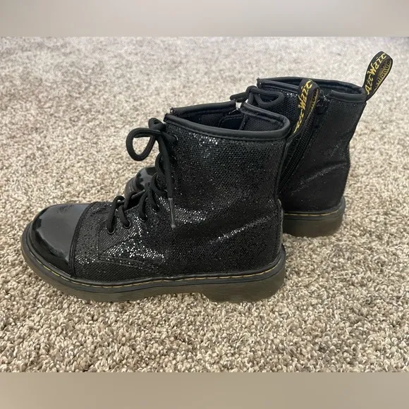 Youth Little Girl’s Doc Dr. Martens Pooch Black Sparkly Combat Boots Size 3