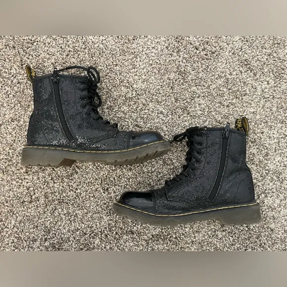 Youth Little Girl’s Doc Dr. Martens Pooch Black Sparkly Combat Boots Size 3