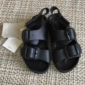 Zara Baby Leather Sandals (size 7.5)