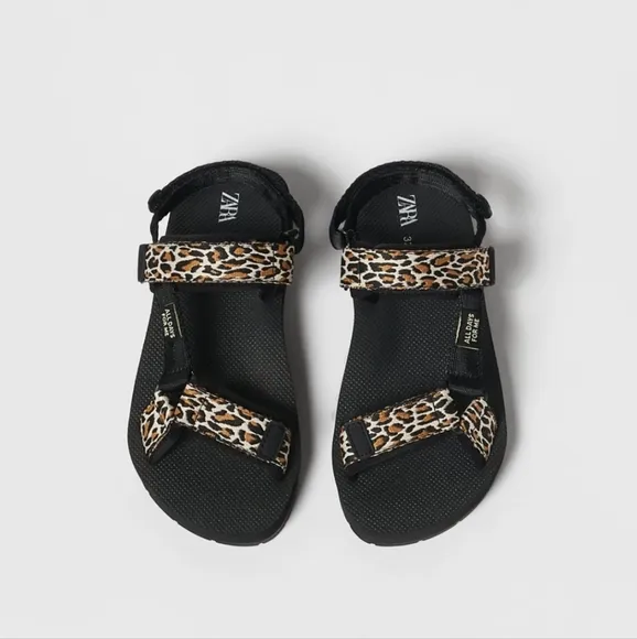 Zara KIDS/ ANIMAL PRINT SANDALS  blogger favorite