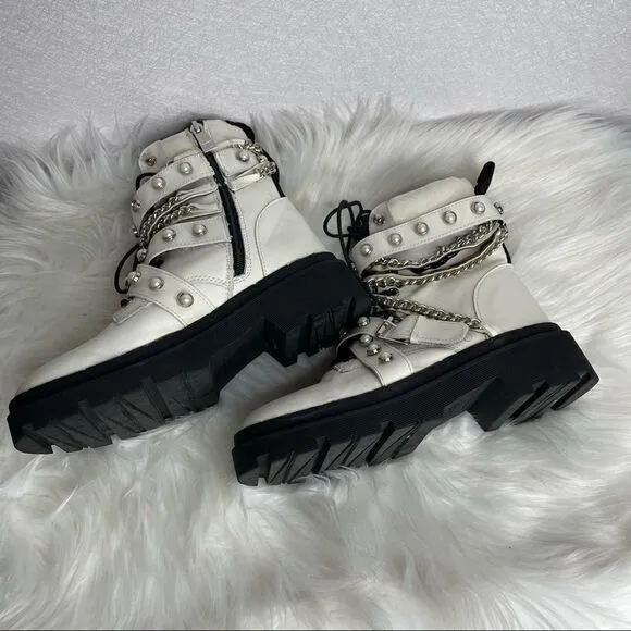 𝅺ZARA Leather Pearl and Chain Moto Combat Boots White 37