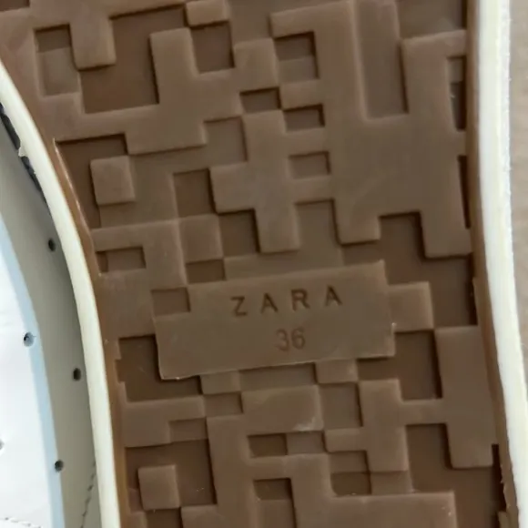 Zara | Leather sneakers